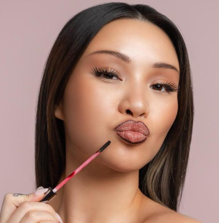 Peel-Off Lip Liner Stain - 12-Hour Matte Precision | Louvrs